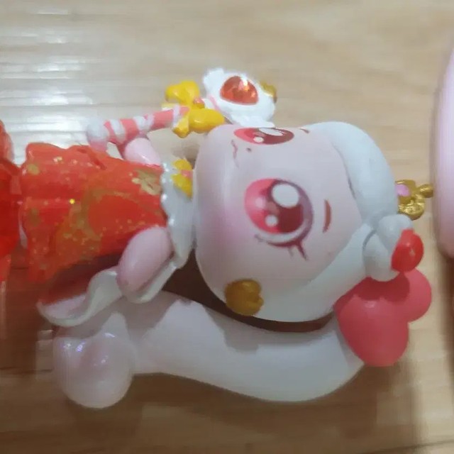 Tingping Sour and Sweet House Collectible Toy - Slight Damage