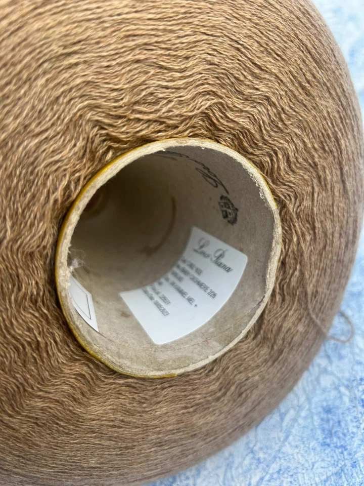 100% Baby Cashmere yarn Loro Piana 2/26 1300m/100g (1421yd/3.52oz) per 100g - Image 3 of 4