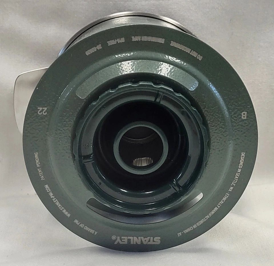 Stanley Perfect Brew Pour Over Coffee Classic Series verde martillado  Foto 4 de 4