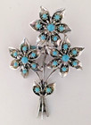 Vintage silvertone flower spray brooch with turquoise bead accents — photo 3