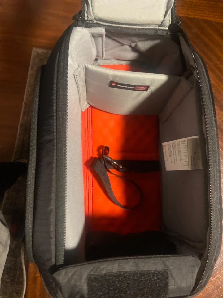 Manfrotto CC-191N PL  Shoulder Video Camera Bag for CC-191 Camcorders  Camera - Image 2 of 4