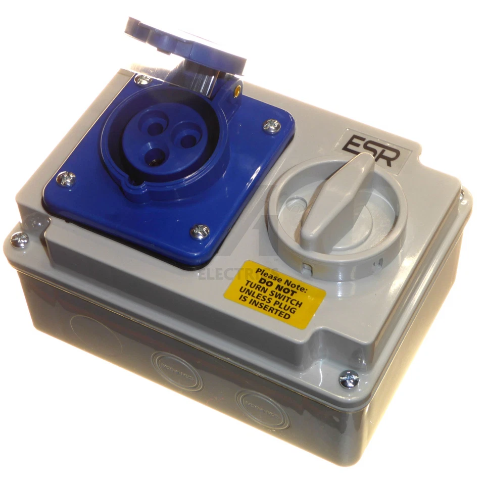 Interlocked Socket 3 Pin Single Phase 240v IP44 2P+E 16A 32A ( 16 or 32 Amp )