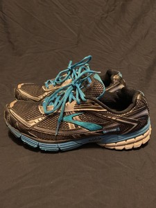 brooks ravenna 9 brown