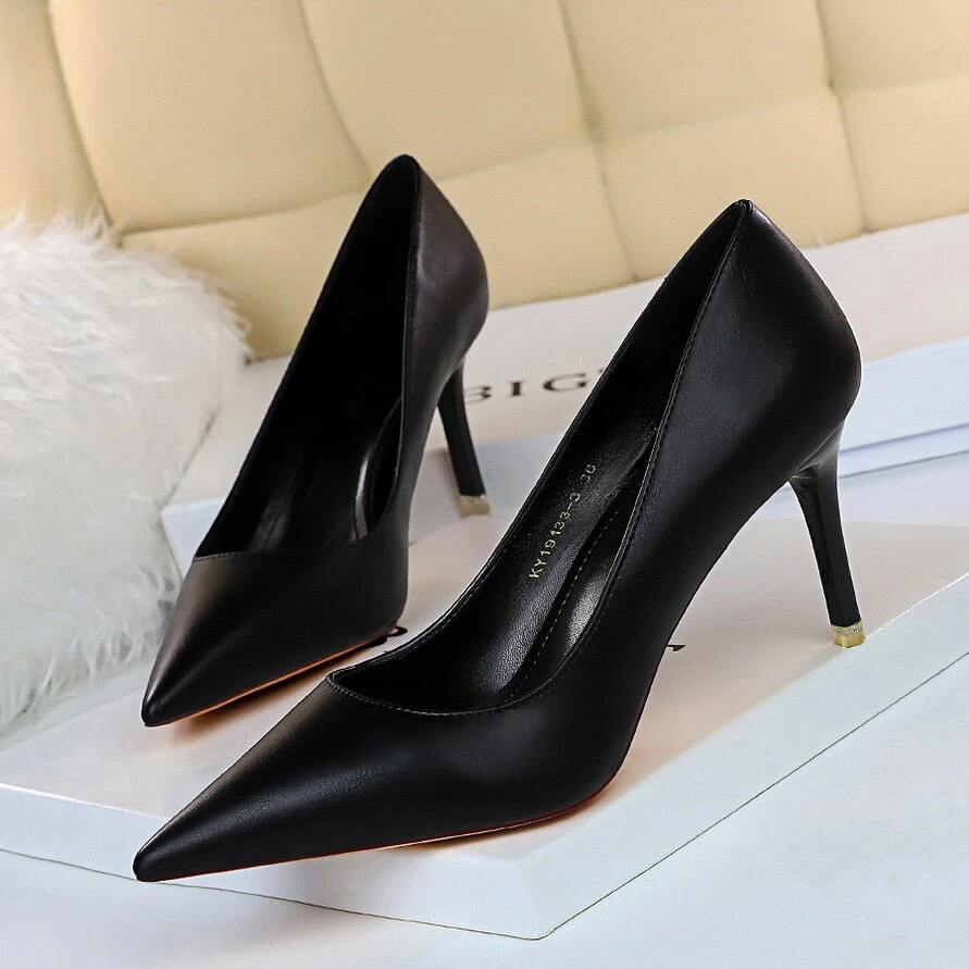 Simple shop heels shoes