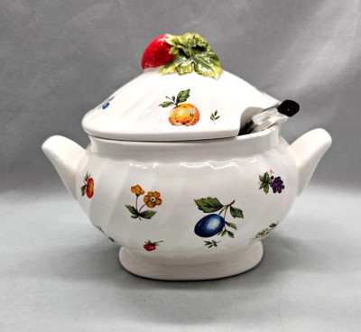 Vtg Raintree Petite Fruit Small Soup Bowl w. Lid & Ladle Swirl Strawberry Summer