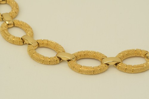 Authentic Christian Dior VTG Necklace GP Textured Oval Loop Jewelry Accesory - Picture 5 of 12