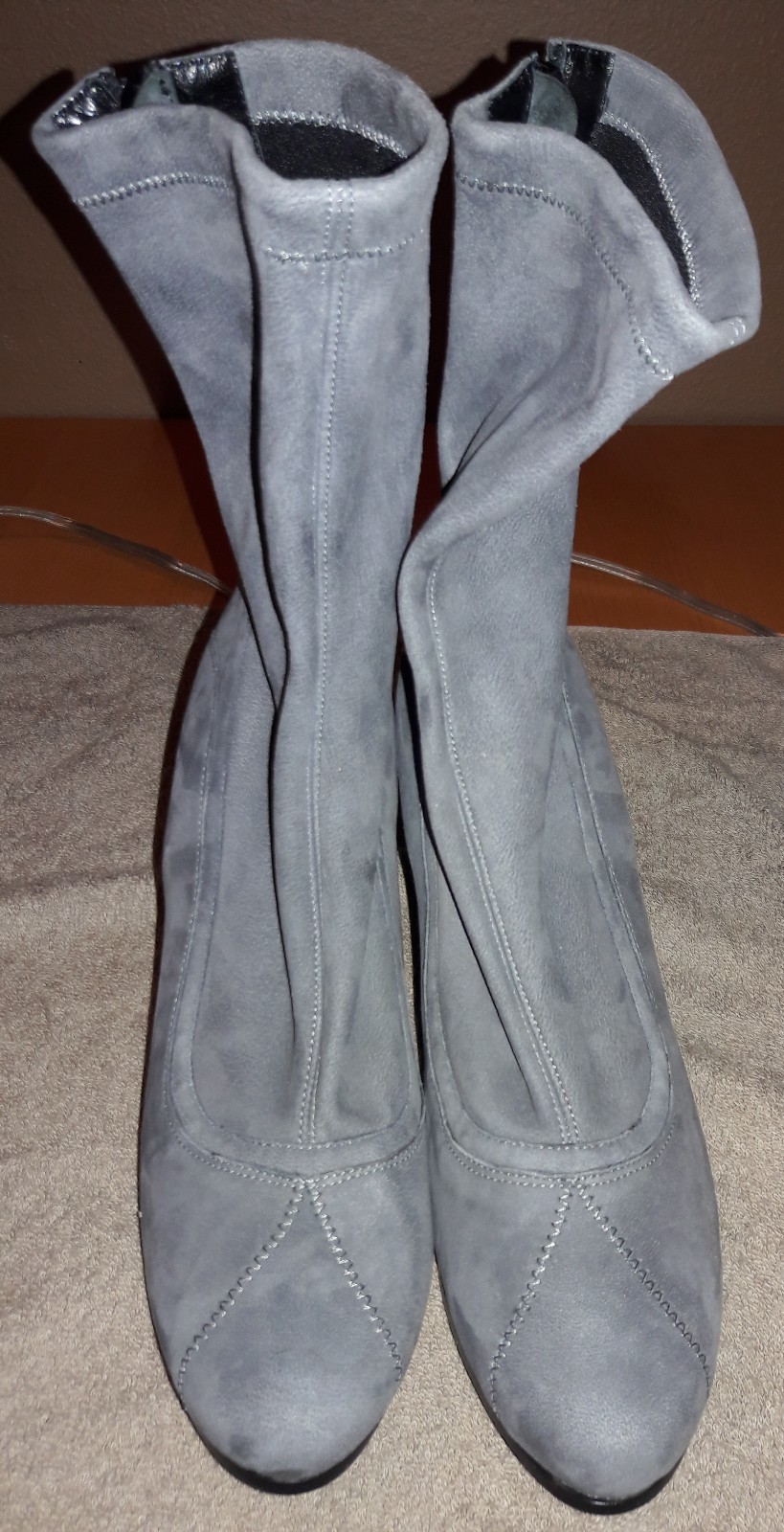 Bild 2 von 6