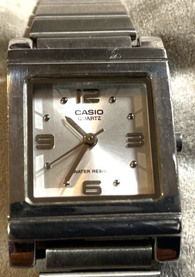 CASIO WOMENS LTP-1237 ANALOG 20mm DRESS Watch Silver Tone Dial/Bracelet NEW BATT