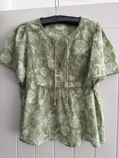 ASPIGA Short Sleeve Green Floral Top Size M Organic Cotton