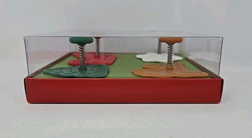 Williams-Sonoma Holiday Piecrust Cutter Set 4-Piece Reindeer Tree Snowflake Sled - Picture 7 of 7