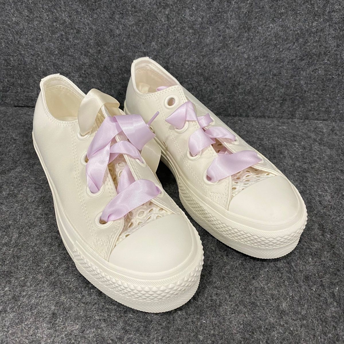 CONVERSE Chuck Taylor All Star Lift Ox Casual Shoes Women’s Size 7 CONVERSE Chuck Taylor All Star Lift Ox Casual Shoes Women’s Size 7