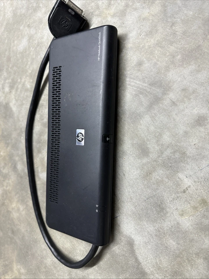 Estación de acoplamiento y replicador de puertos para computadora portátil HP Notebook QuickDock HSTNN-WX05 Foto 2 de 4