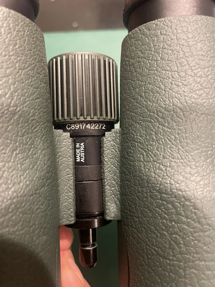 Swarovski SLC 10x42 HD Binoculars with Field Bag Pro Green - New in Box - Image 3 of 4