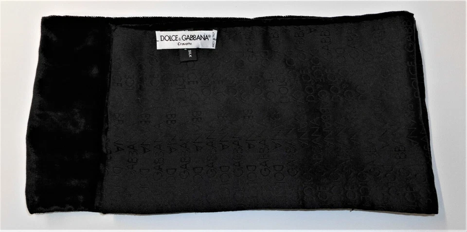 Vintage Dolce & Gabbana Black Velvet Shoulder Scarf Silk & Rayon - Image 3 of 4