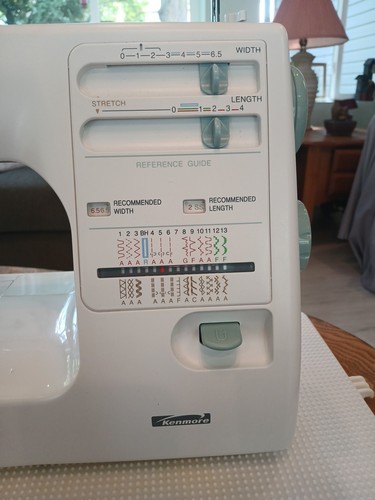 Sears Kenmore Sewing Machine Model 385 with Manual Pedal Case Working EXCELLENT! - Picture 2 of 10