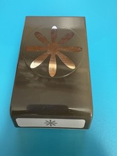 Stampin Up punch for paper crafting, Large daisy