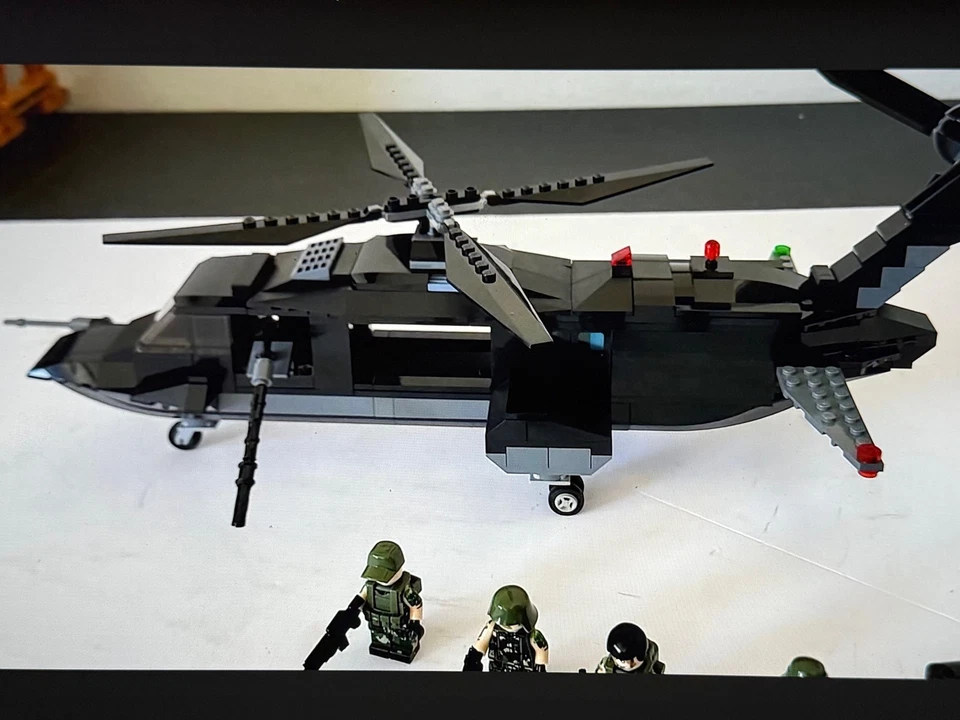 LEGO BRICKMANIA ESTILO BLACK GHOST HAWK HELICÓPTERO PERSONALIZADO SIN USAR, EN CAJA Foto 2 de 4
