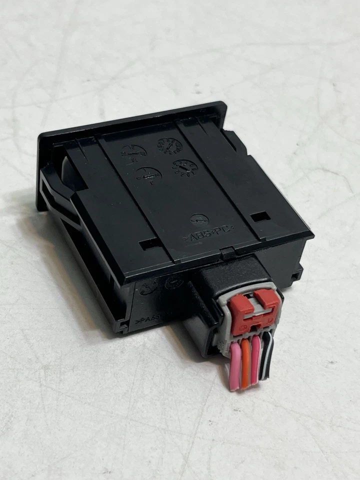 2015-2024 CHRYSLER 300 CONSOLE CENTRAL CONECTOR USB DUPLO PORTA HUB DE MÍDIA 68253158AA - Imagem 4 de 4