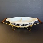 Vintage MCM Pyrex Barb Wire Divided Dish & Gold Metal Wood Cradle 1.5 Quart