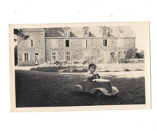 SB2229  PRIVATE PHOTO VICTORIAN BOY IN A VINATGE PEDAL CART , TOYS