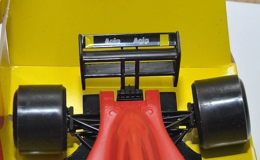 Burago 6101 auto F1  Ferrari  641/2  N° 1  Alain Prost  scala 1:24 - Immagine 4 di 4