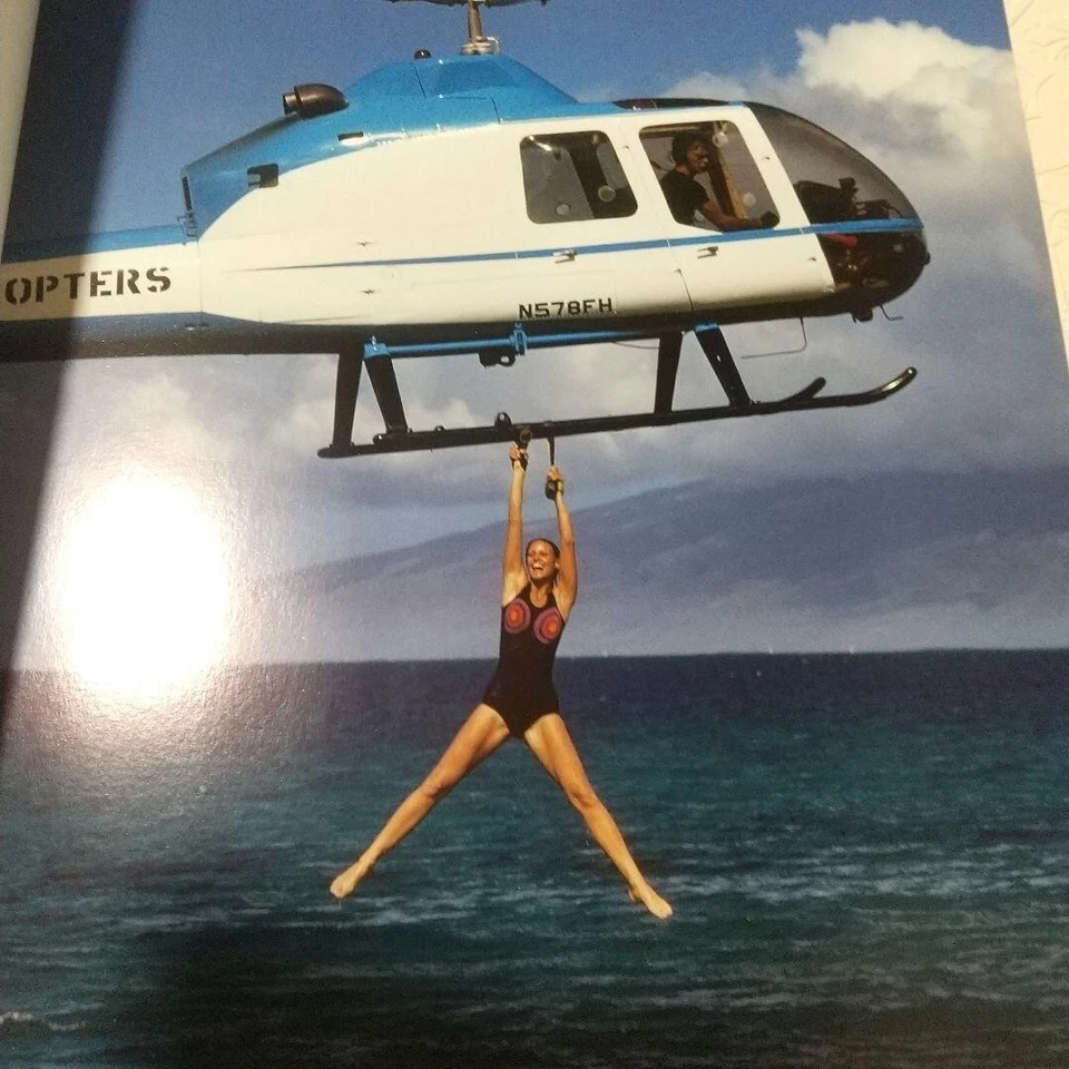 Libro de fotos Helmut Newton mundo sin hombres arte 330 mm tapa dura 151p TASCHEN raro Foto 3 de 4