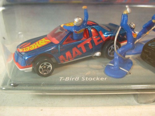 Paquete de acción Hot Wheels CARRERA A VICTORIA, NUEVO EN PAQUETE, T Bird, Buick Stocker. NASCAR - Imagen 7 de 7