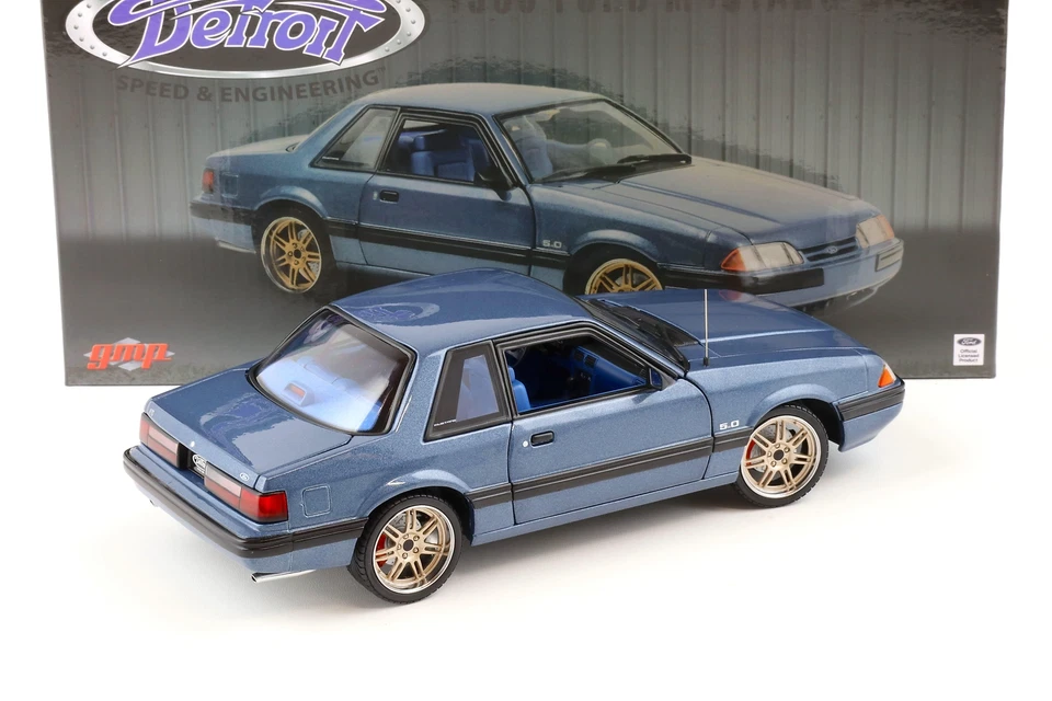 1:18 GMP 1989 Ford MUSTANG 5.0 LX Coupé Medium Ombre Bleu Detroit Vitesse Inc - Photo 3/4
