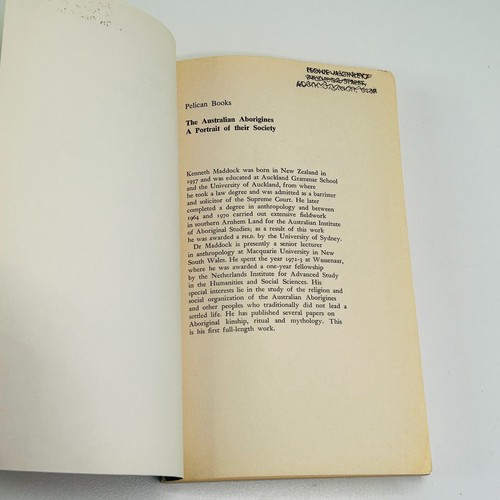 The Australian Aborigines - A Portrait of Their Society by Kenneth Maddock 1978 - Picture 8 of 14