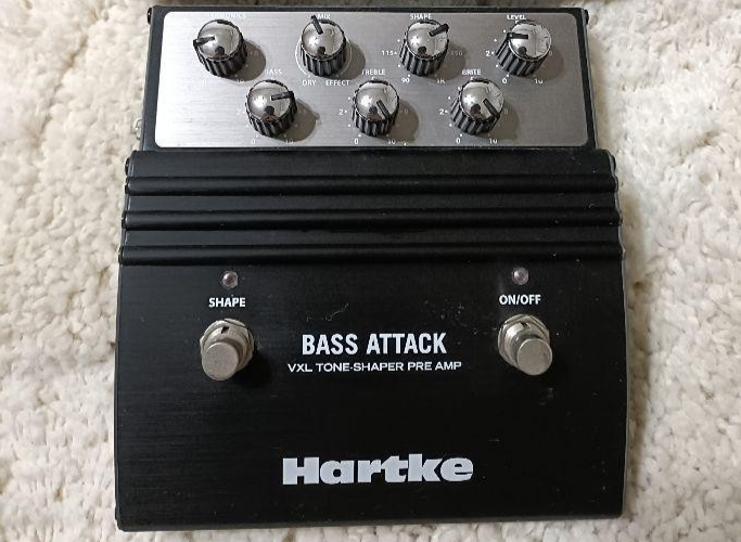 Hartke Bass Attack Preamp Effects Pedal Electric VXL TONE
