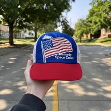 Vintage Kennedy Space Center Blue Mens Snapback 80s Trucker USA Made Mesh Back