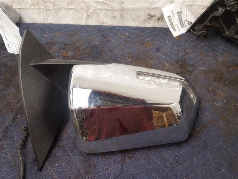 Espejo retrovisor lateral Traverse 2017 2706186 Foto 4 de 4