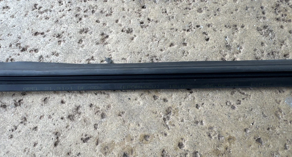 Cinturón Weather-Strip - GM (24414475) para Cadillac Catera 1997-2001 Foto 4 de 4