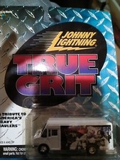 Johnny Lightning - True Grit - Three Stooges 2000 Playing Mantis T15
