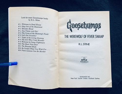 Goosebumps #14 THE WEREWOLF OF FEVER SWAMP 1993 R.L. Stine USA VINTAGE * - Picture 3 of 5