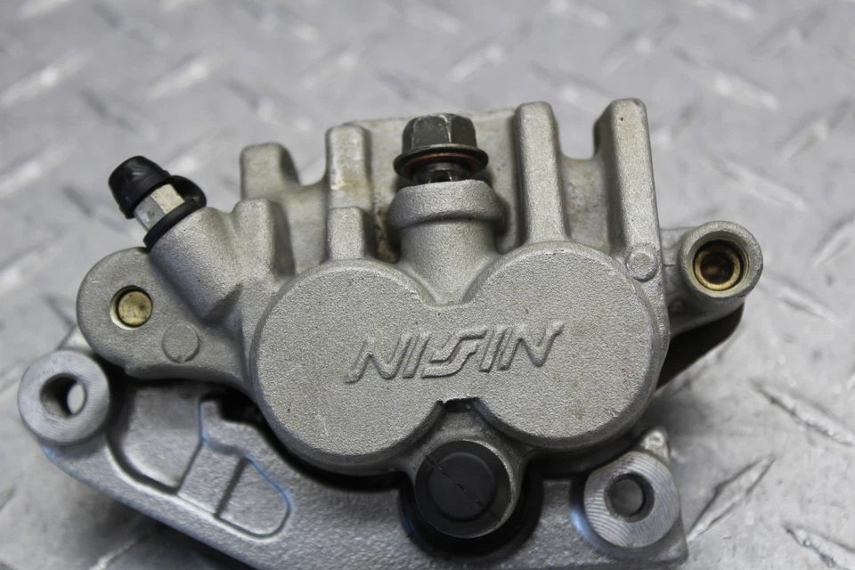 Pinza de freno delantera izquierda Yamaha YZ125 1999 5DH-2580T-00-00 Foto 2 de 4