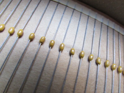 51pF, 0.051nF, 0.000051uF, 200V, 5% SA102A510JAA AVX AXIAL CERAMIC CAPACITORS 25
