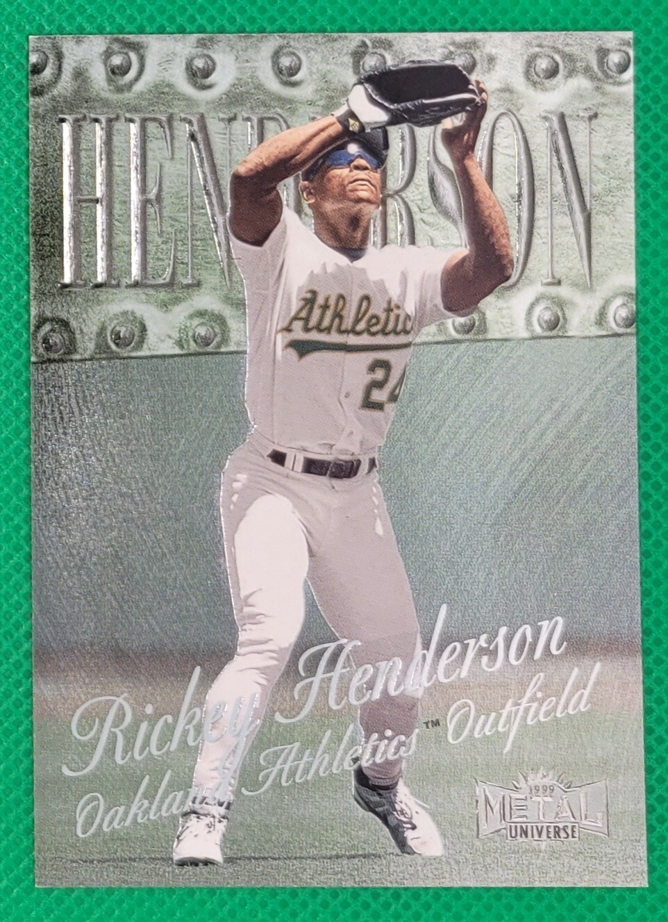 1999 Fleer Metal Universe Rickey Henderson #122 - FOIL - 10+ Items Ship FREE!!!