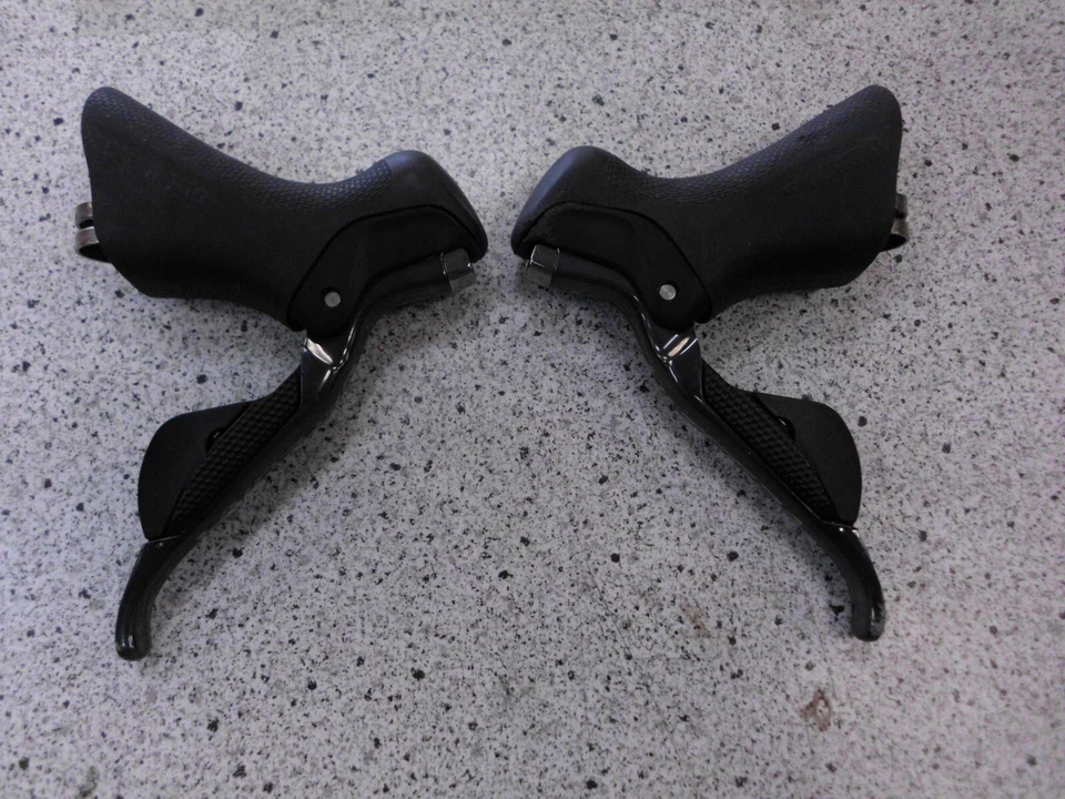 SHIMANO 2X10 ULTEGRA 6770 Di2 SHIFT LEVERS - Image 2 of 4