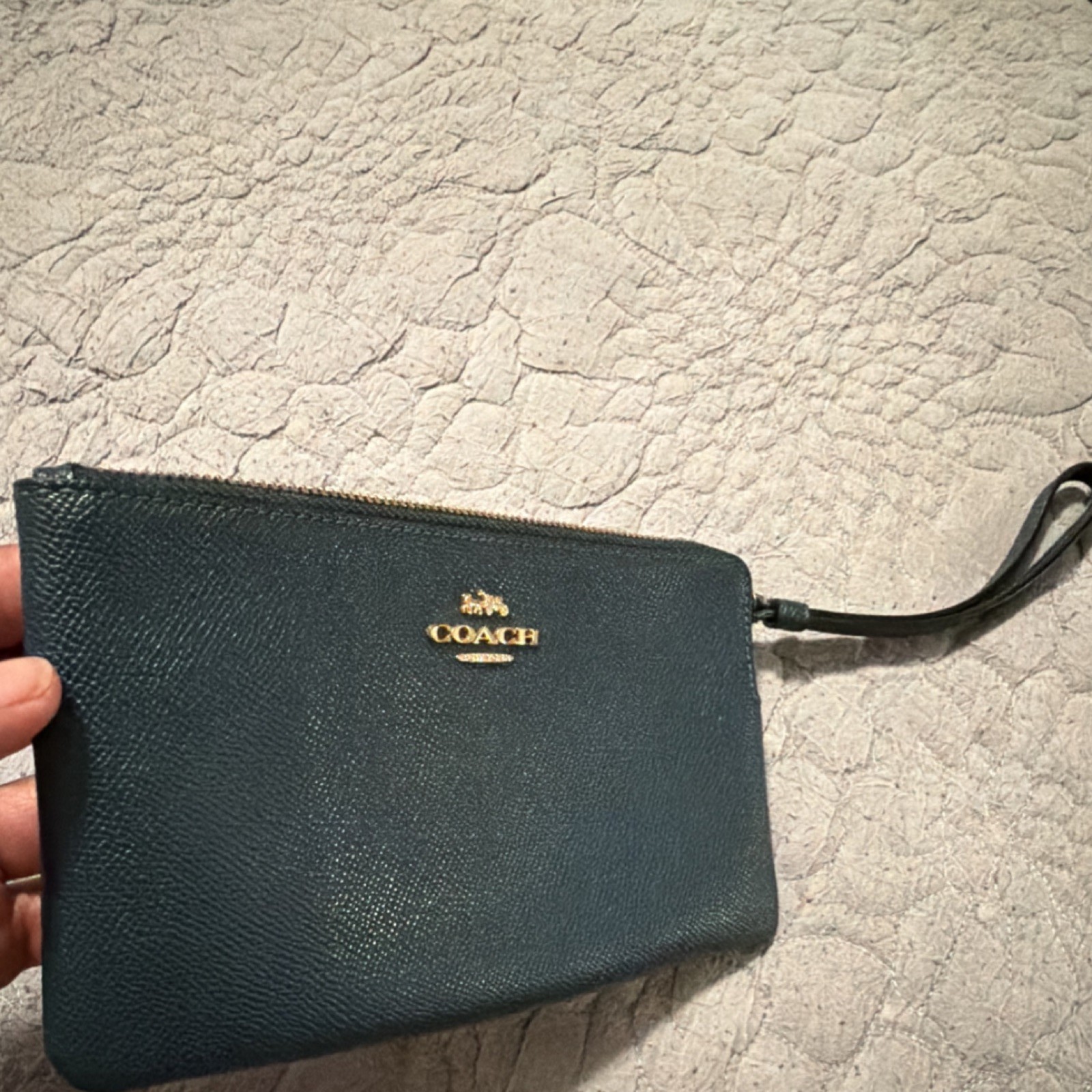 Coach Women’s Green Zip Wristlet Wallet w/ Wrist Strap, Logo, Card Slots