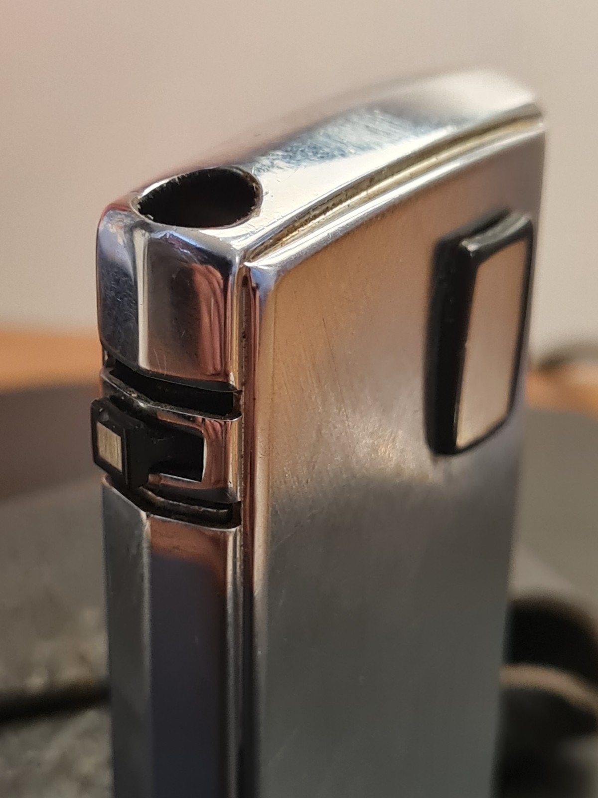 Works And In Very Good Condition Sleek