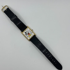 Vintage Lorus Quartz Disney Mickey Mouse Watch   Rectangular Gold Tone   Japan