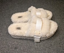 UGG Fluff Yeah Slides Slippers Womens Size 9 White Fur Slip On Fuzzy Shoes