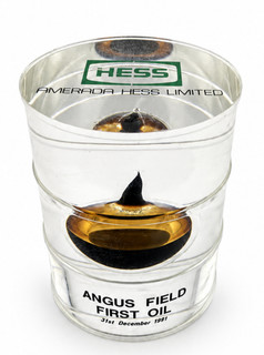 1991 Amerada Hess Limited Angus Field North Sea Rare First Oil Paperweight