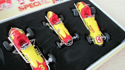 Wynn's Special Friction Proofing Oil 3 race car gift set limited edit. 1:43 COA