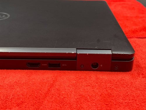 DELL LATITUDE 5590 15.6" FULLHD i5-8250U 8GB RAM 512GB NVMe SSD WIN 11+CHARGER - Picture 10 of 19