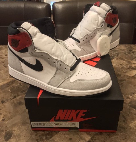 aj1 grey red