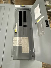 GE AQF3421MBX Panelboard 125A 208Y/120V 3PH 4W 42 CIR Indoor Encl P077