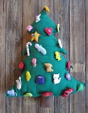Vintage Christmas Advent Calendar Felt Tree Wall Hanging Handmade 24 Ornaments