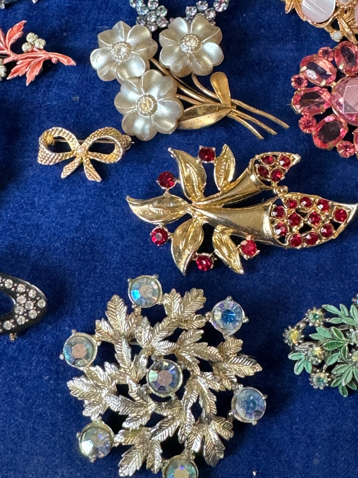 Job Lot of 25 Vintage Brooches eBay